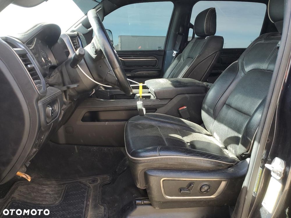 RAM 1500 5.7 Crew Cab Limited - 8