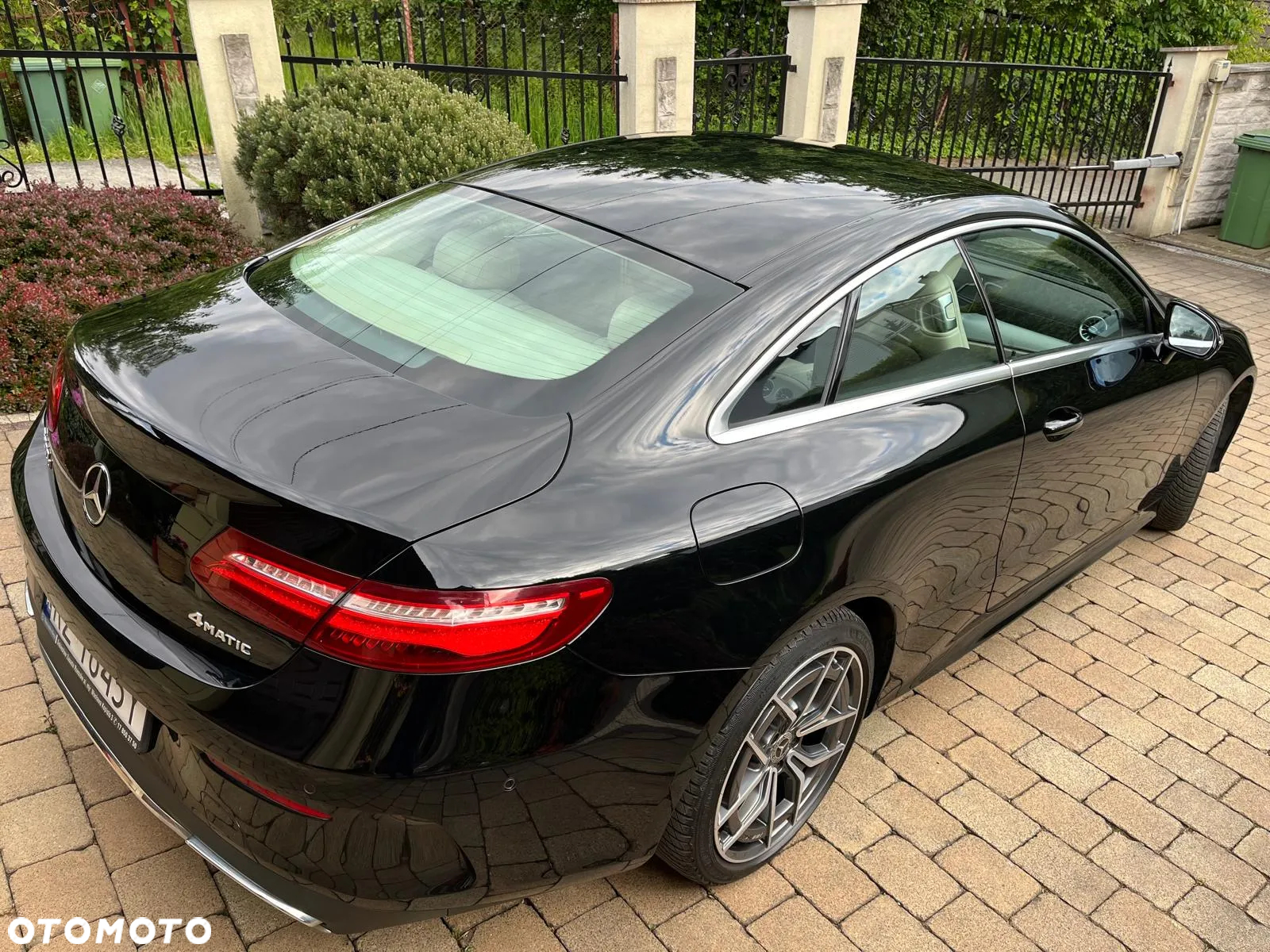 Mercedes-Benz Klasa E 220 d Coupe 4-Matic 9G-TRONIC - 7