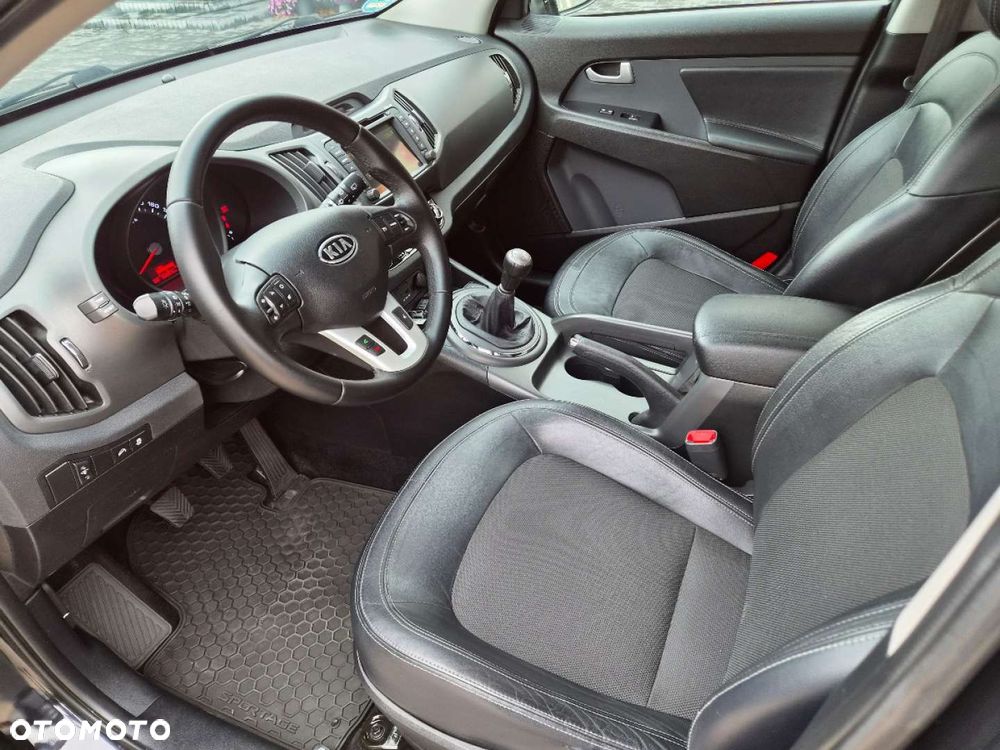 Kia Sportage 2.0 CVVT 2WD Vision - 13