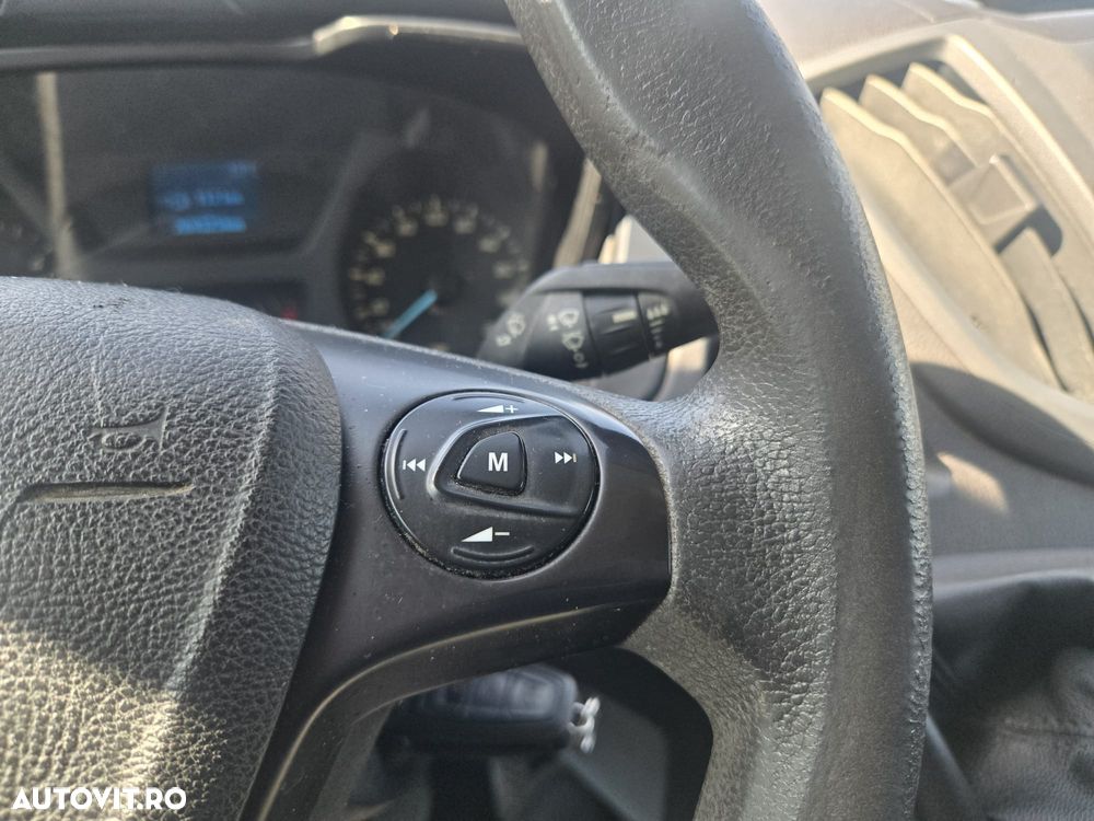 Ford Transit - 12