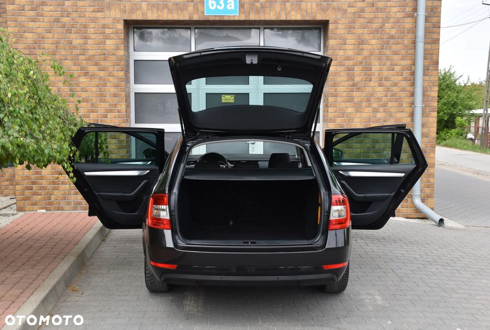 Skoda Octavia 1.6 TDI Sport Edition - 16