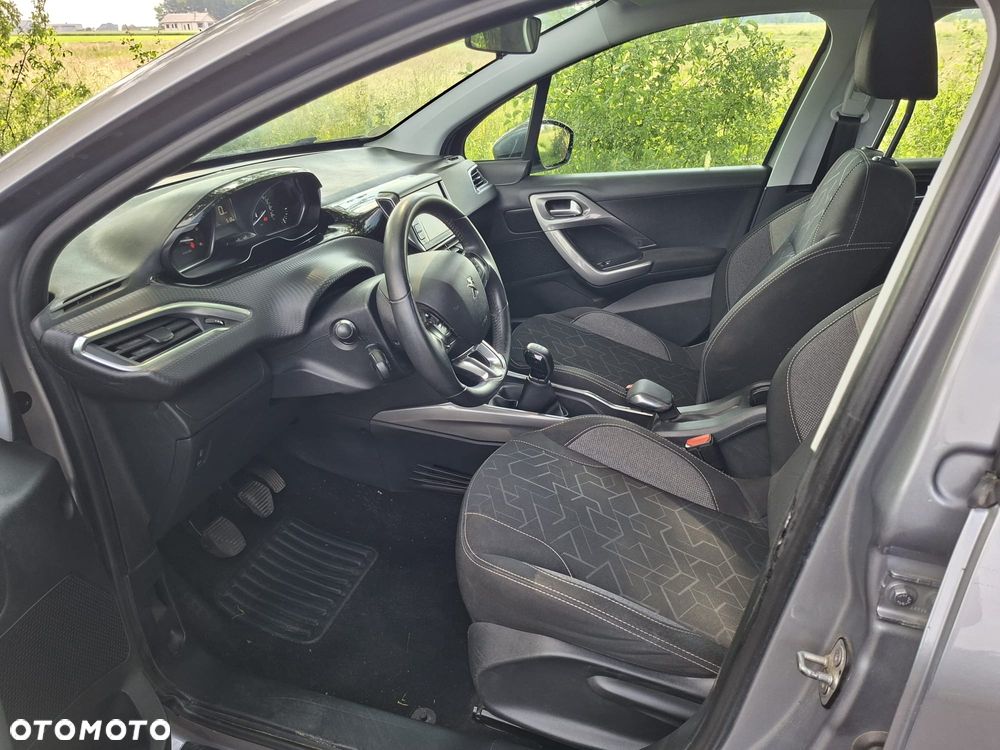 Peugeot 2008 1.6 BlueHDi Active S&S - 19