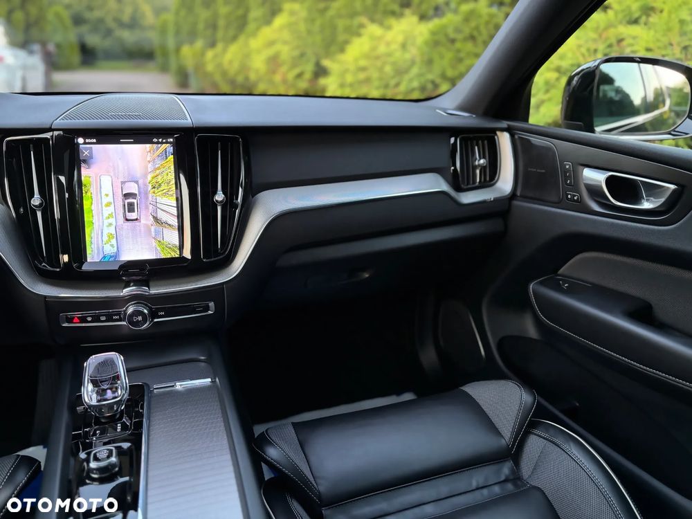 Volvo XC 60 B4 D AWD Geartronic RDesign - 25