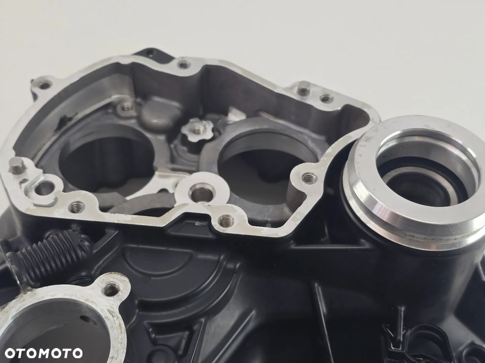OBUDOWA SKRZYNI BIEGOW DEKIEL POKRYWA BMW R 1200 GS RS - 6