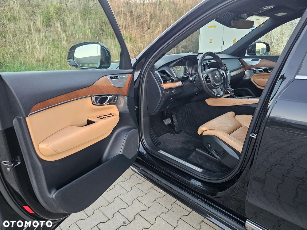 Volvo XC 90 D5 AWD Geartronic Inscription - 9