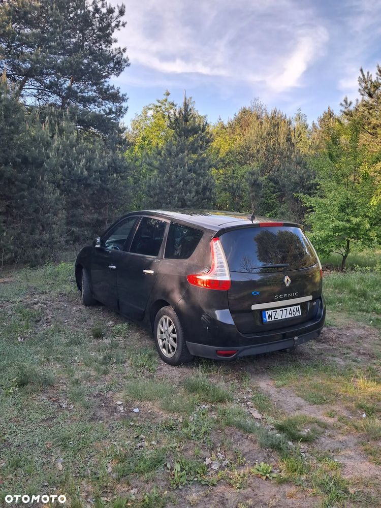 Renault Scenic 1.9 dCi Privilege - 4