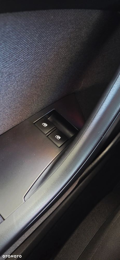 Opel Astra 1.6 Sports Tourer Design Edition - 22