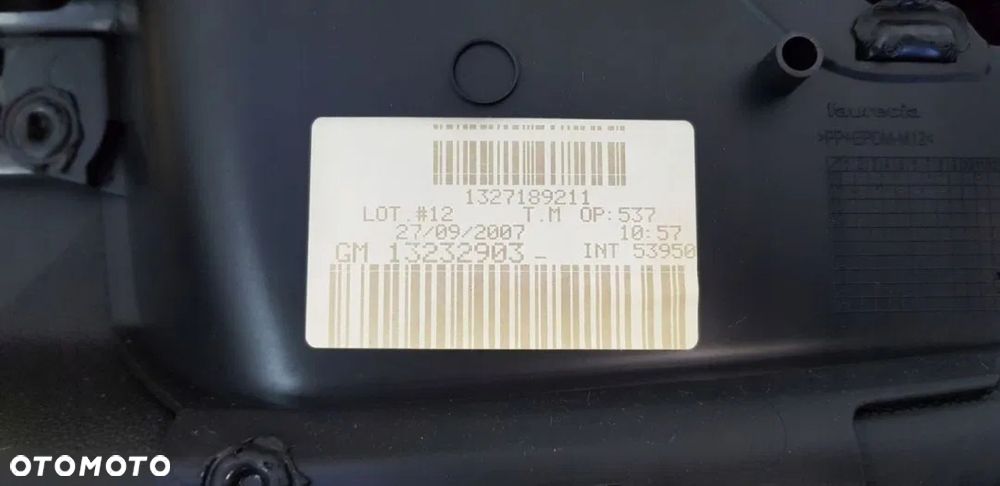 BOCZEK DRZWI TAPICERKA PRZÓD PRAWY OPEL CORSA D - 3