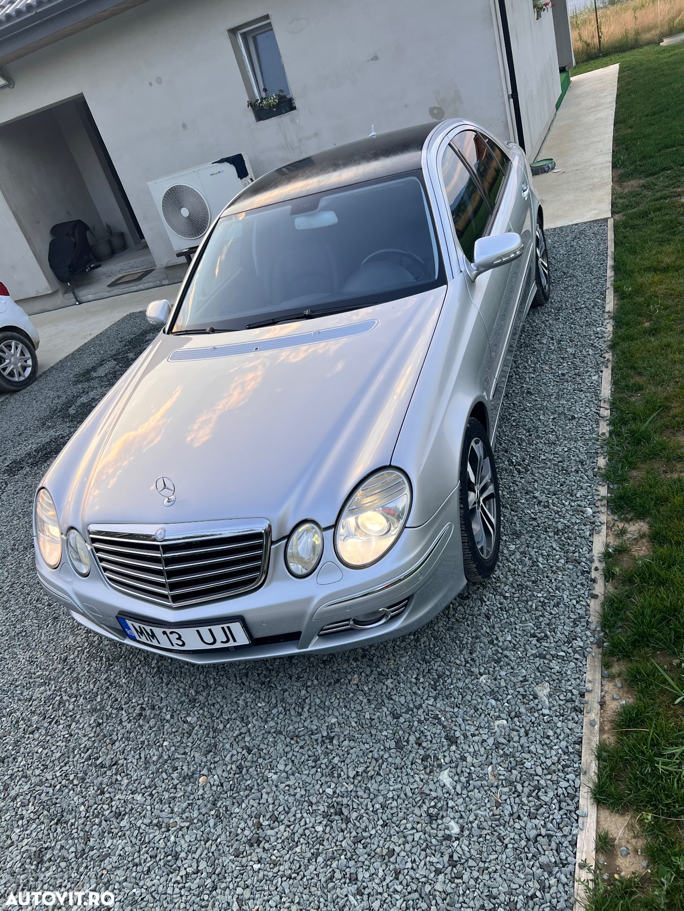 Mercedes-Benz E 320 CDI Avantgarde DPF Sport Edition - 6