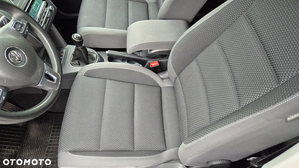 Volkswagen Touran 1.6 TDI DPF Highline - 14