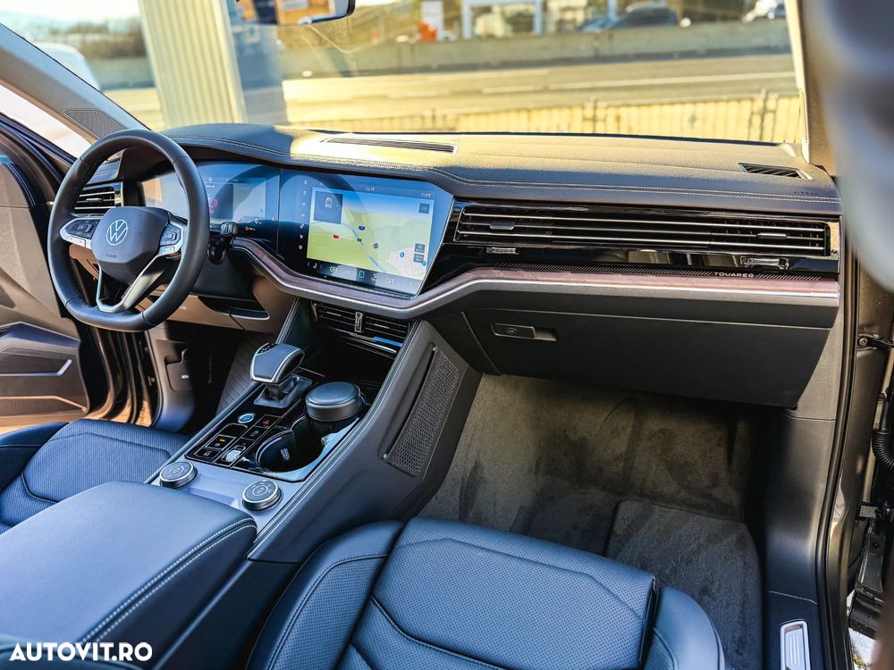 Volkswagen Touareg V6 TDI 4MOTION Elegance - 25