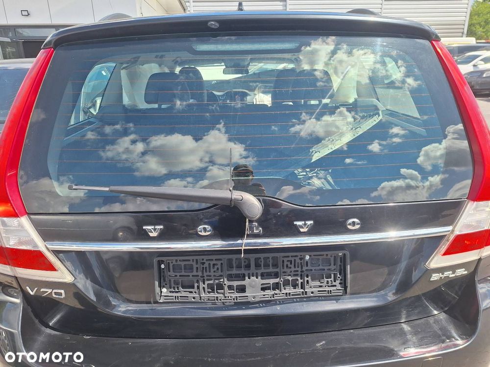 KOMPLETNY TYŁ VOLVO V70 III LIFT 019-26 KLAPA ELEKTRYCZNA ZDERZAK TYŁ LAMPY - 28