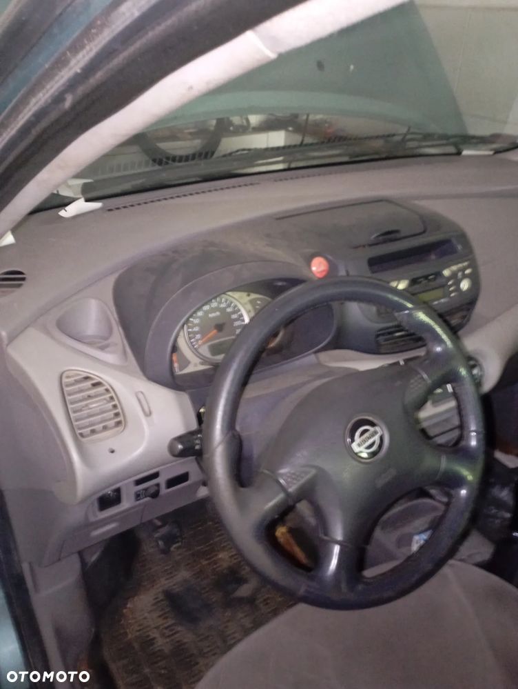 Nissan Almera Tino 1.8 - 4