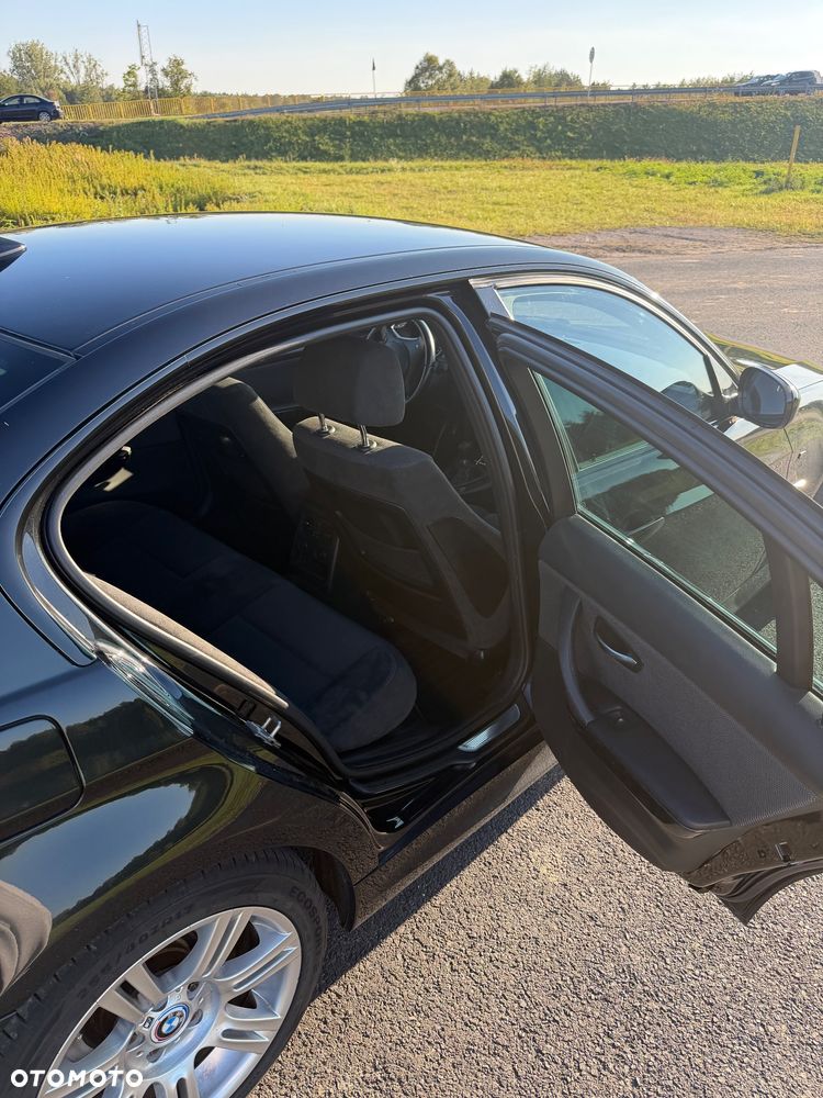 BMW Seria 3 320i - 12