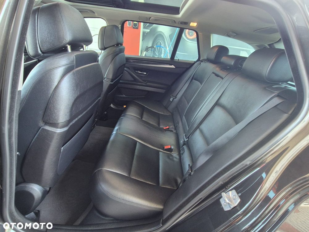 BMW Seria 5 535d - 26
