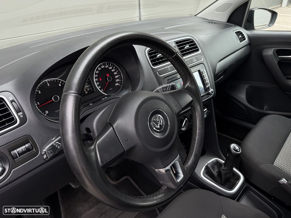 VW Polo - 16
