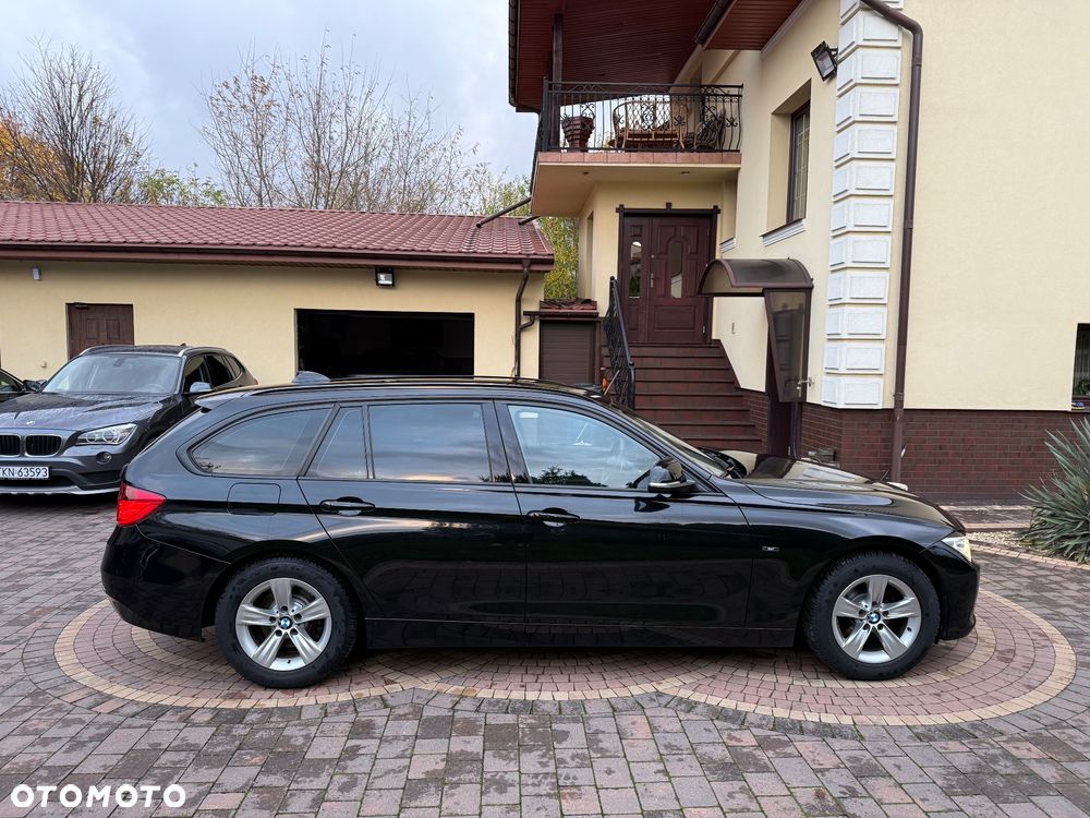 BMW Seria 3 320d Sport-Aut Sport Line - 7