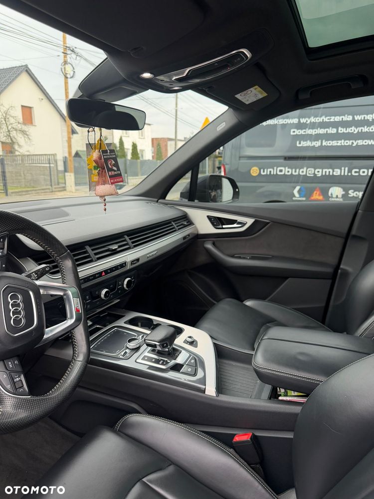 Audi Q7 - 7