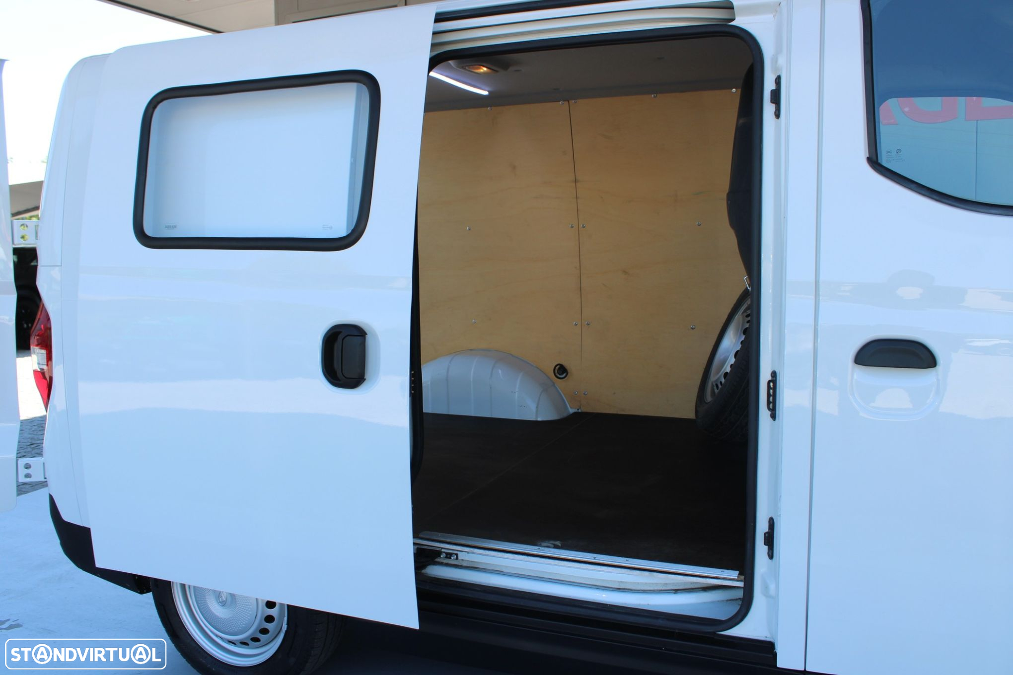 Maxus eDeliver 3 35 kWh SWB - 8