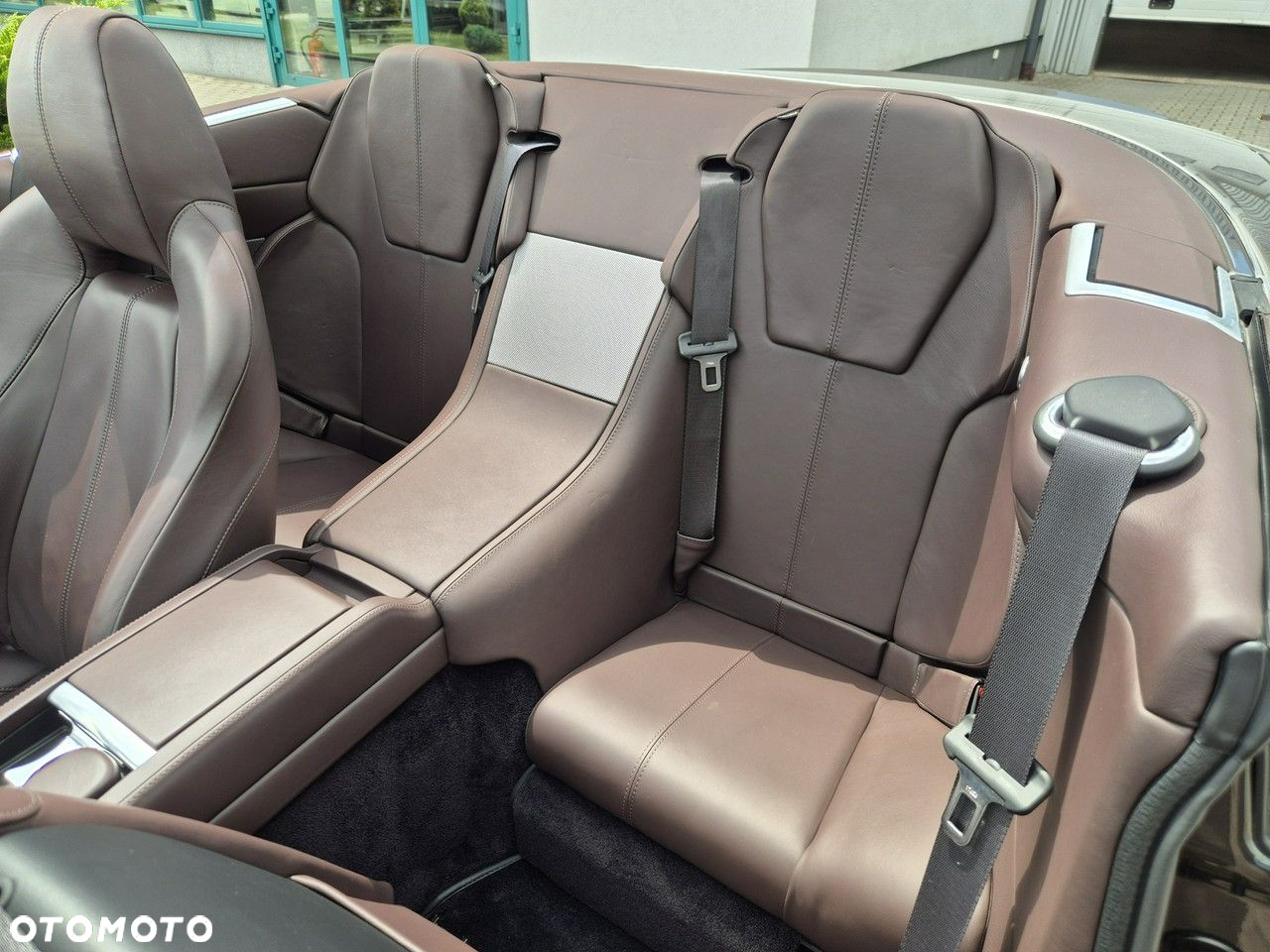 Aston Martin DB9 - 23
