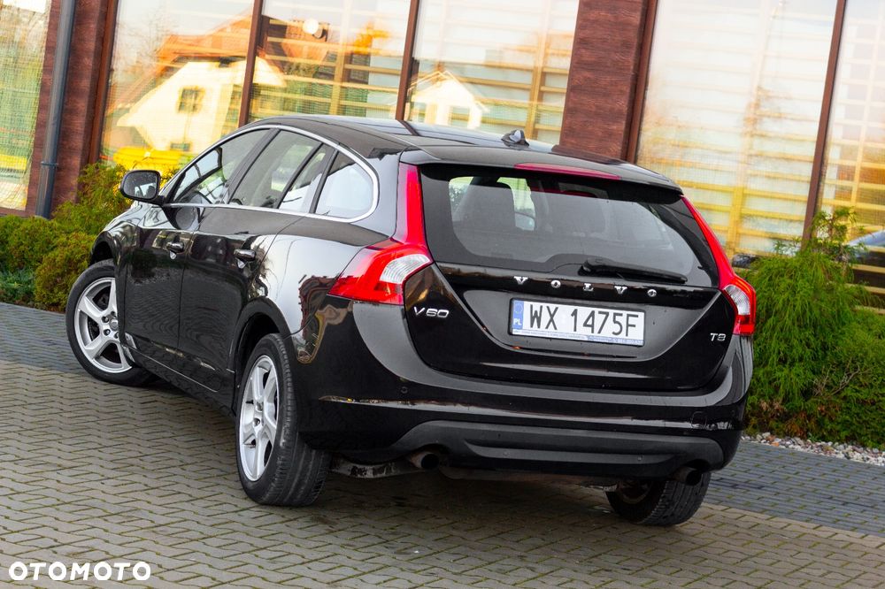 Volvo V60 T3 Momentum - 7