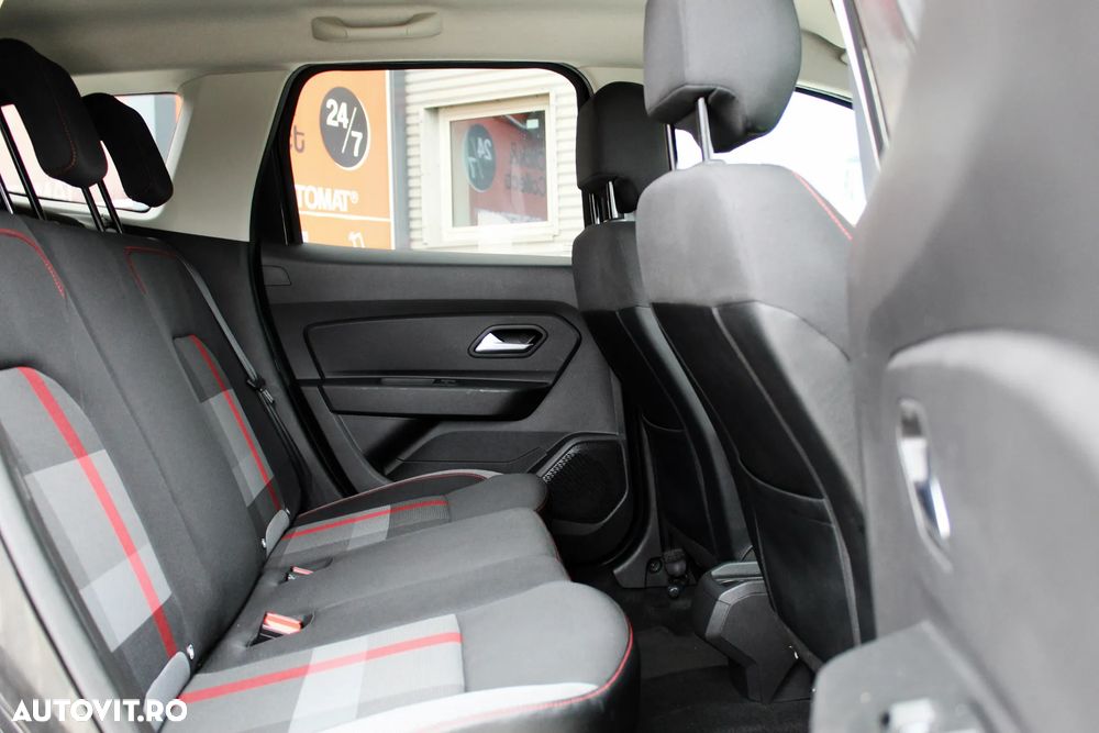 Dacia Duster TCe 130 2WD GPF Celebration - 11