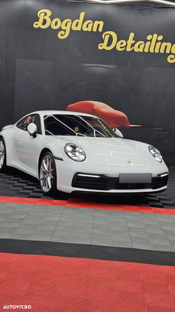 Porsche 911 4S - 9