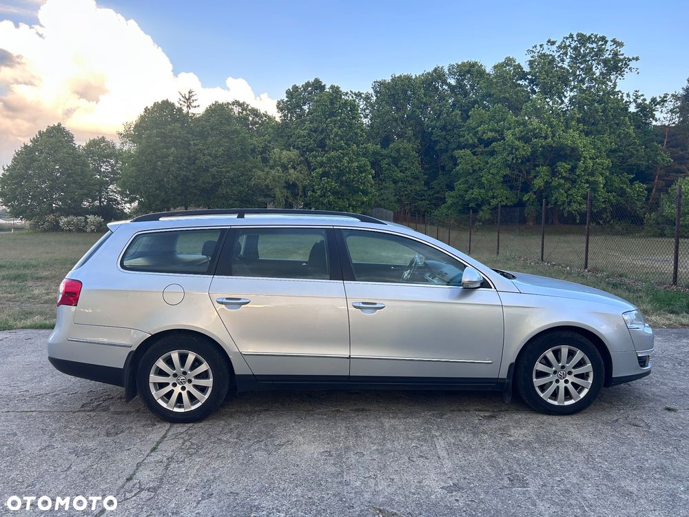 Volkswagen Passat 2.0 TDI Comfortline DSG - 4