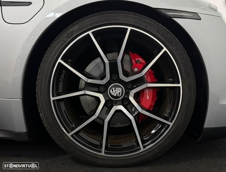 Porsche Taycan Sport Turismo 4S - 29