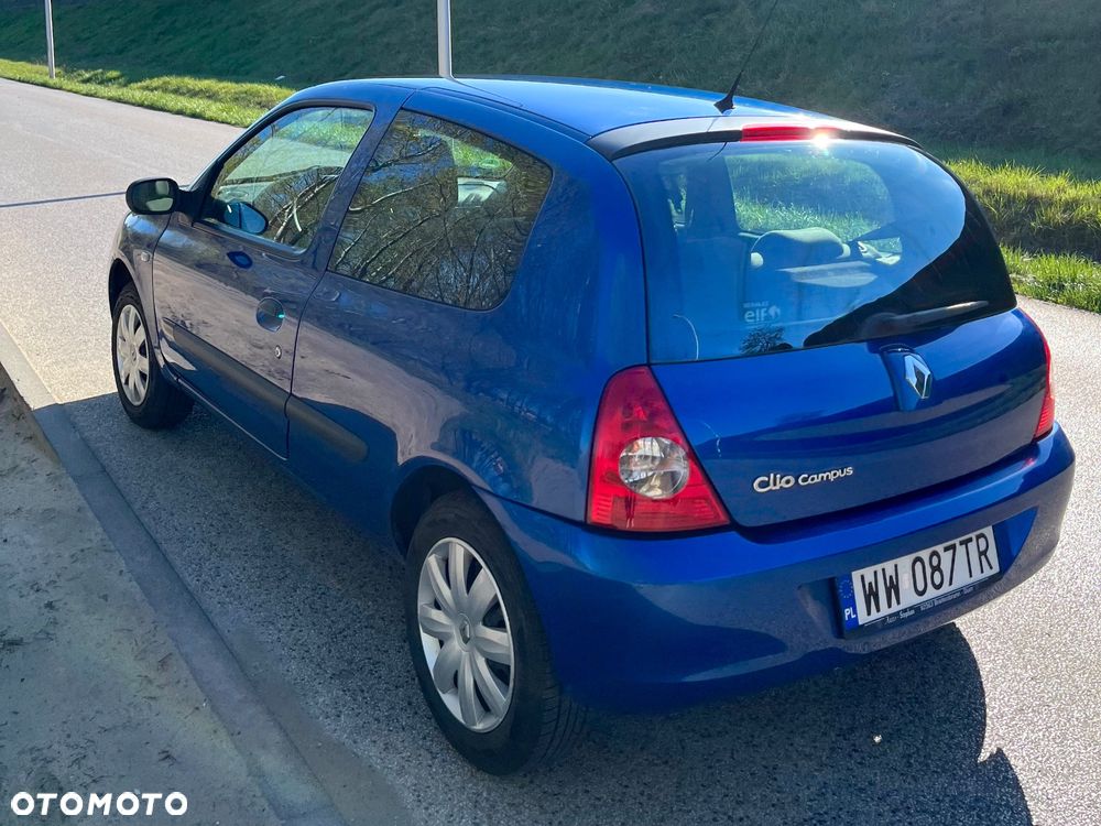 Renault Clio - 10