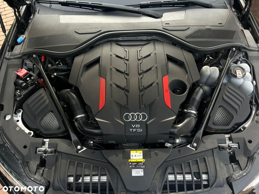 Audi S8 - 22