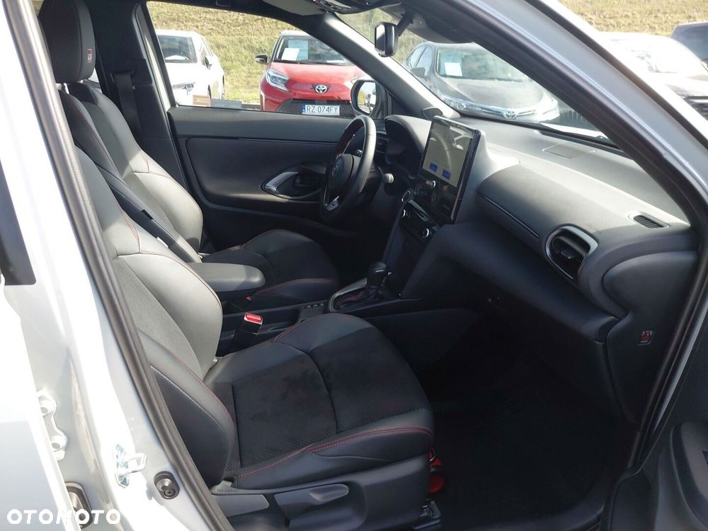 Toyota Yaris Cross Hybrid 1.5 GR Sport - 9
