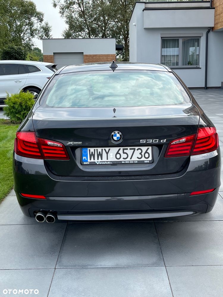 BMW Seria 5 530d xDrive - 8