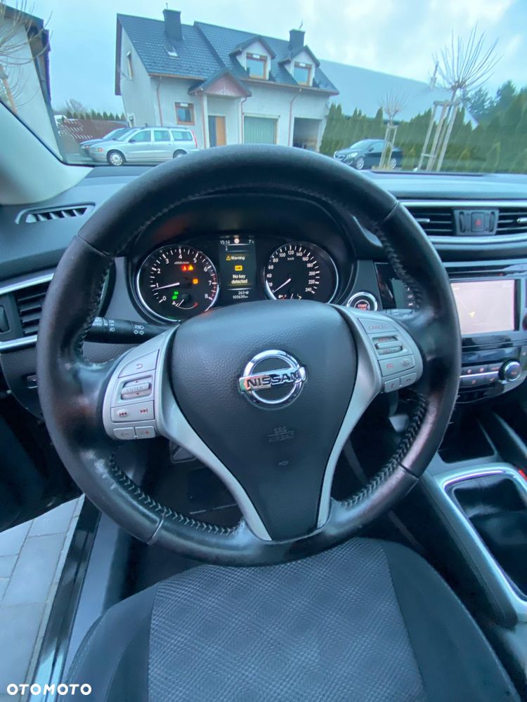 Nissan Qashqai 1.6 DIG-T N-Connecta - 26