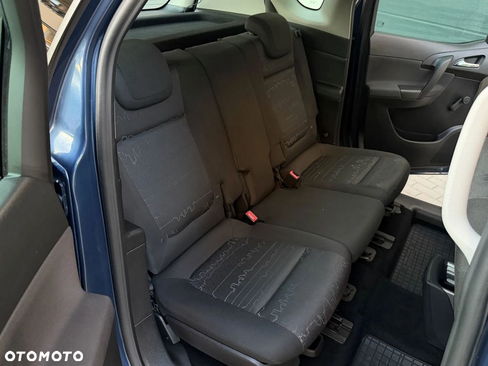 Opel Meriva - 31