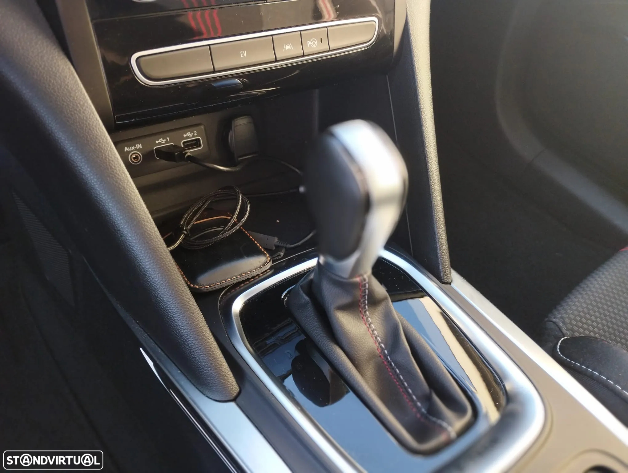 Renault Mégane Sport Tourer 1.6 E-Tech Plug-In Hybrid R.S. Line - 10