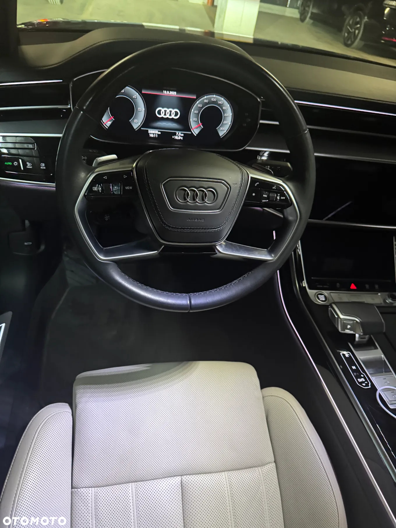 Audi A8 - 10