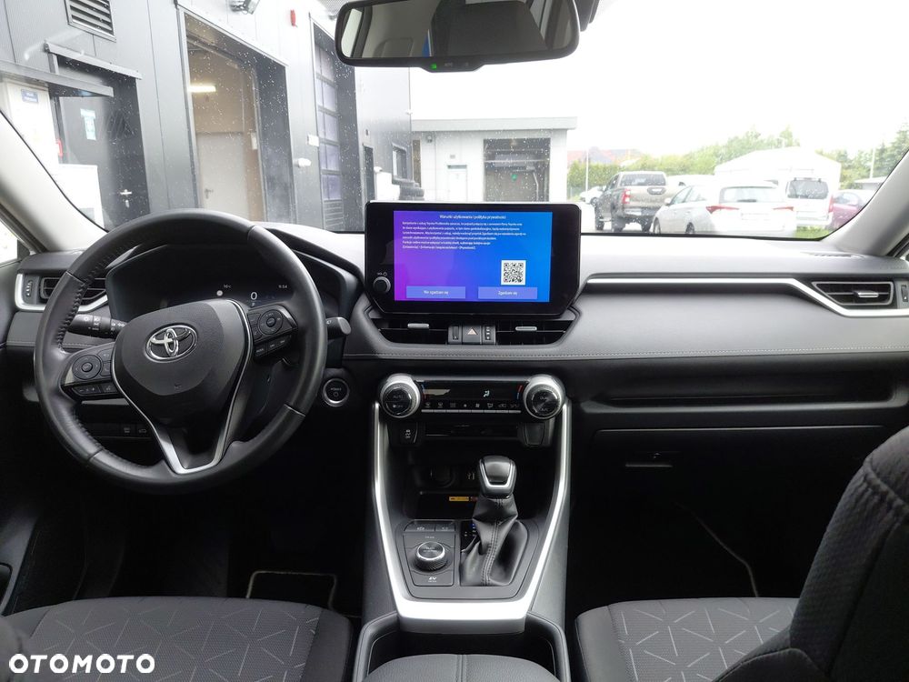 Toyota RAV4 - 18