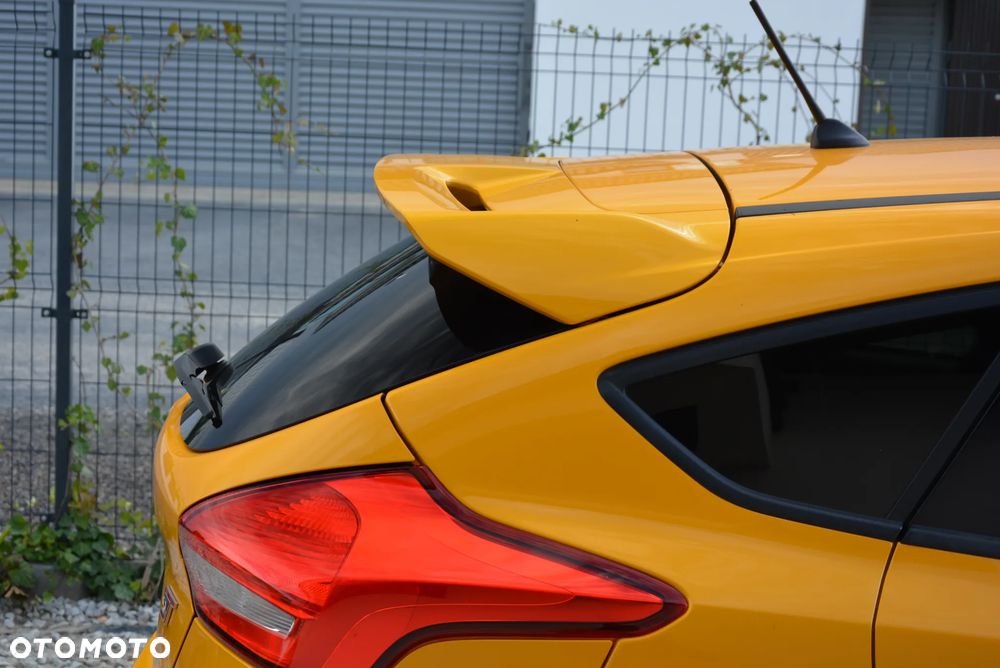 Ford Focus 2.0 TDCi ST-2 PowerShift - 38