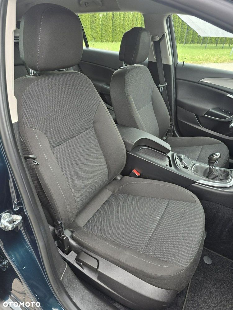 Opel Insignia - 23