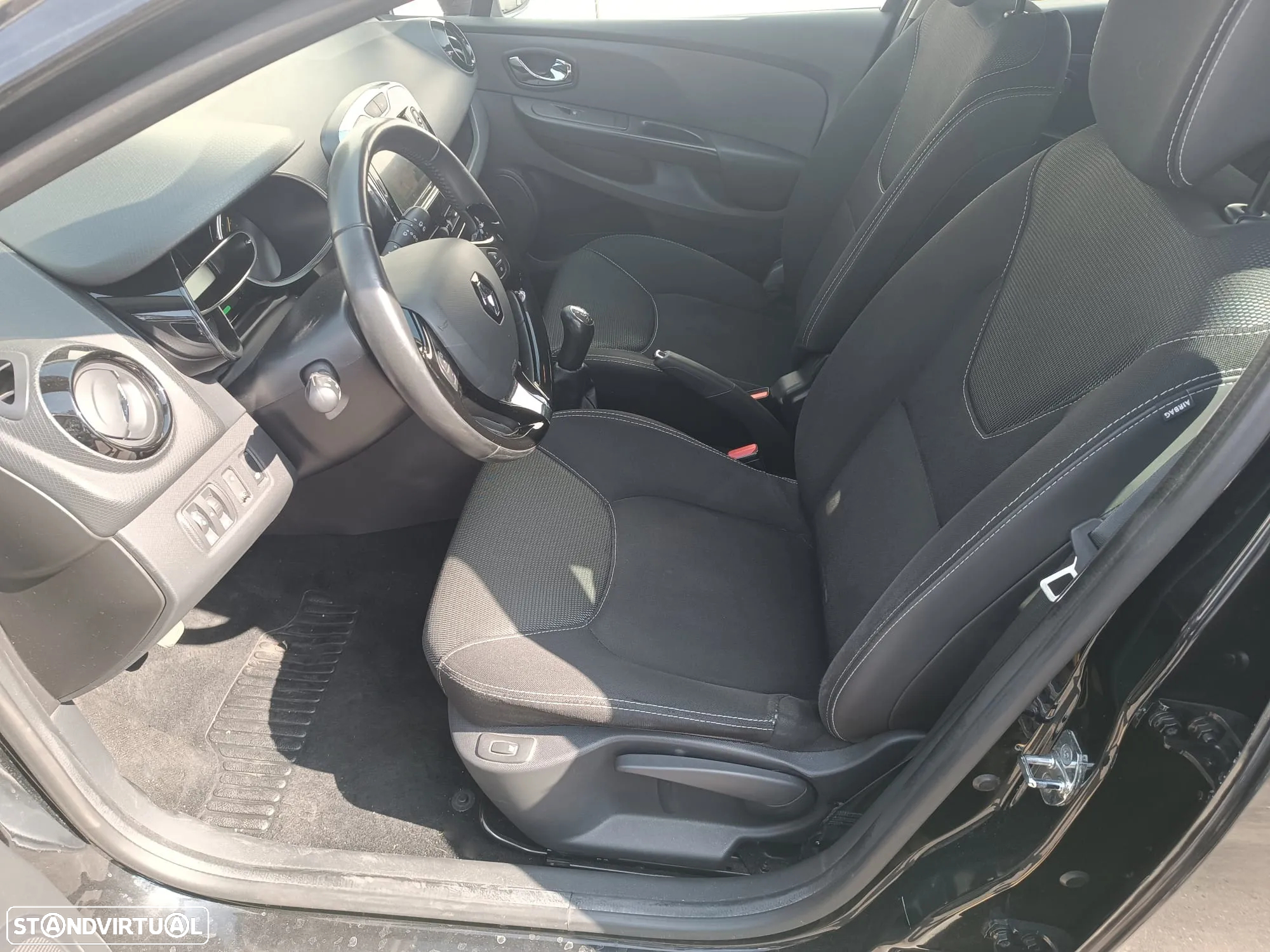 Renault Clio Sport Tourer 0.9 TCe Limited - 8