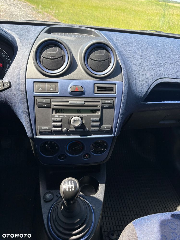 Ford Fiesta 1.3 Blues - 26