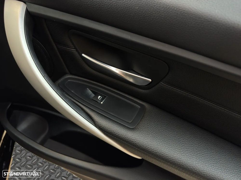 BMW 318 d Line Sport - 20
