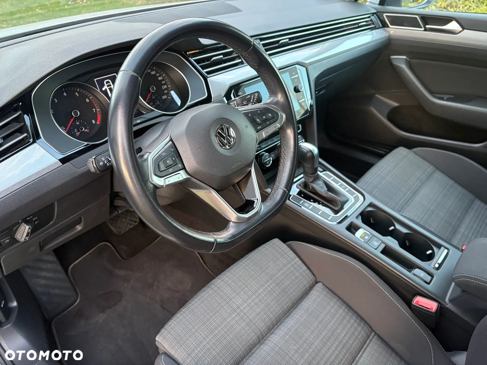 Volkswagen Passat 1.5 TSI EVO Business DSG - 9