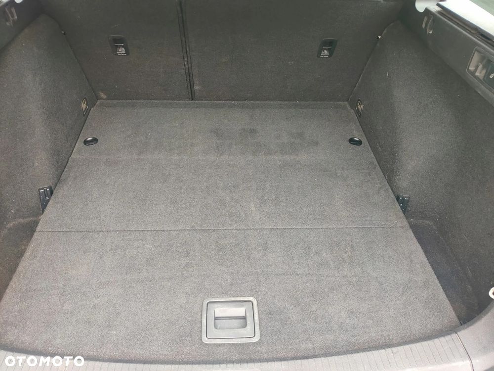 Volkswagen Golf - 9