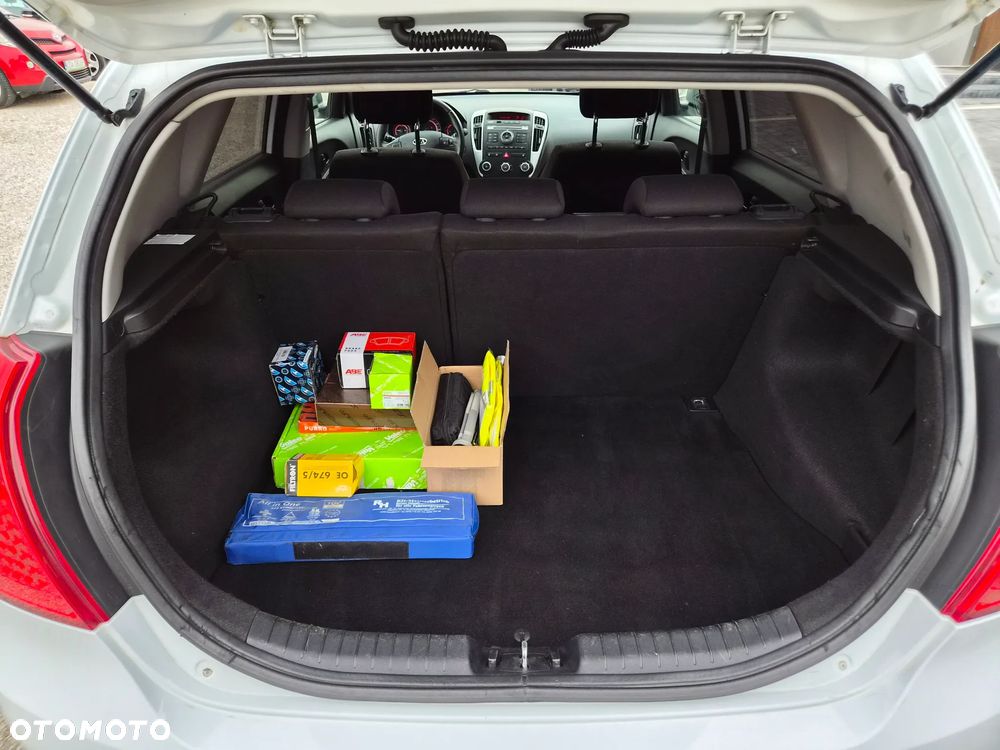 Kia Ceed - 17