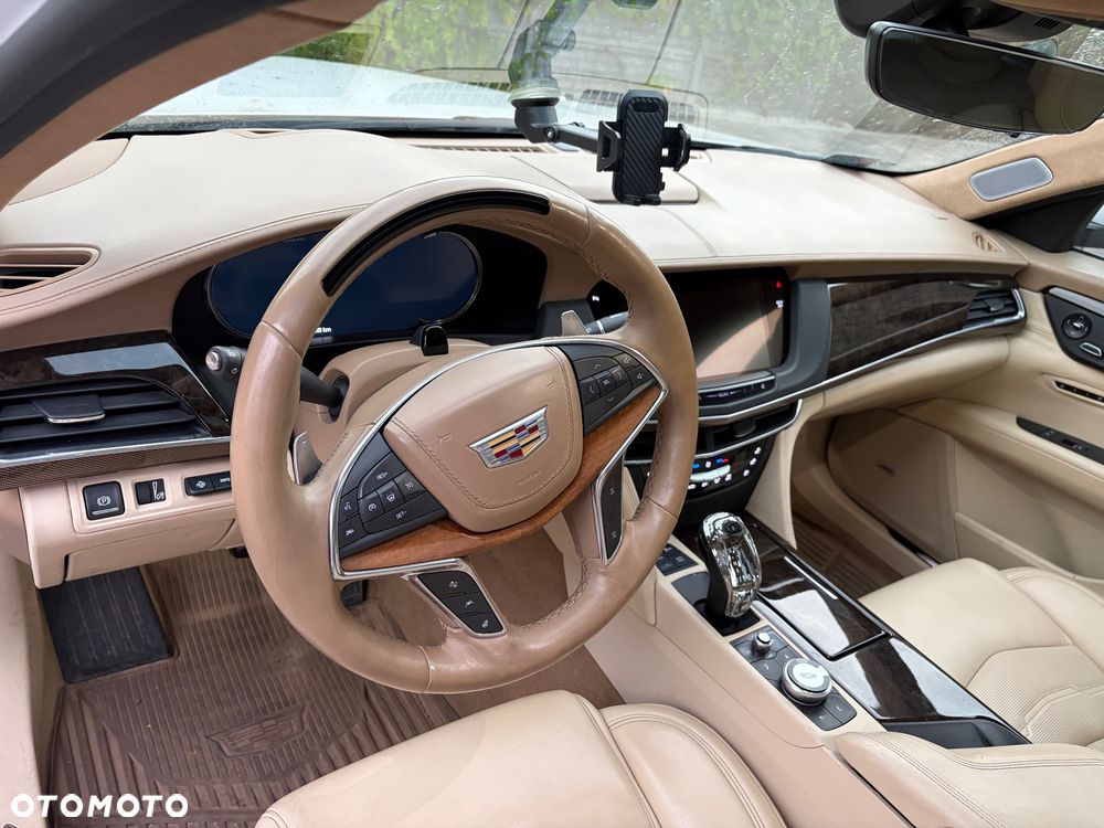 Cadillac CT6 - 12