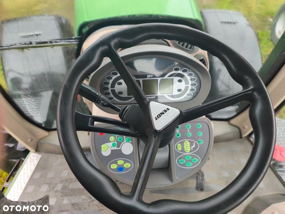 Fendt 828 Vario Profi - 12