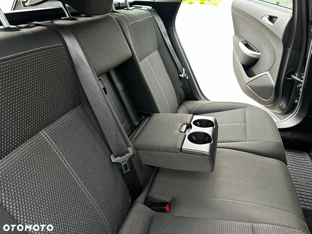 Opel Astra 1.4 Turbo - 16