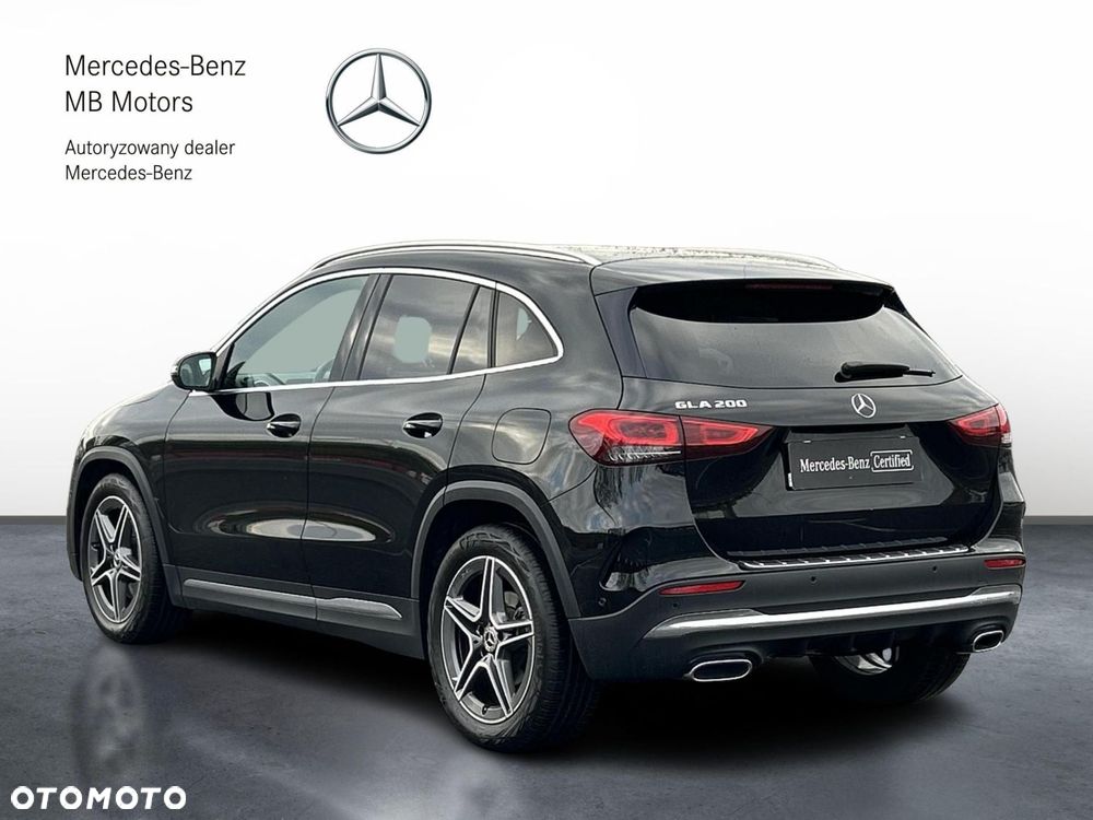 Mercedes-Benz GLA - 3